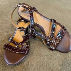 Euro Soft by Sofft Sandal, Brown, Size 10